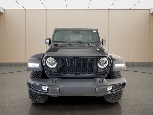 Used 2025 Jeep Wrangler Unlimited Sport AWD/4WD image 8