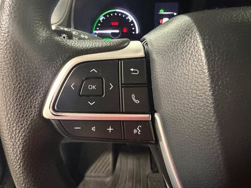 Used 2021 Toyota Sienna LE image 36