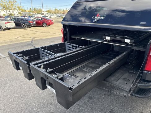 Used 2022 Chevrolet Silverado 1500 RST image 14