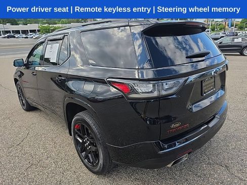 Used 2021 Chevrolet Traverse Premier w/ Redline Edition AWD/4WD image 5