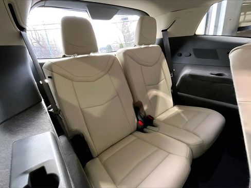 Used 2021 Cadillac XT6 Premium Luxury image 33