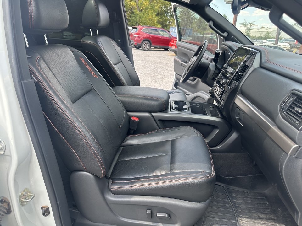 Used 2020 Nissan Titan PRO-4X w/ Pro-4x Convenience Package AWD/4WD image 21