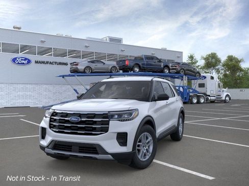 New 2026 Ford Explorer Active AWD/4WD image 2