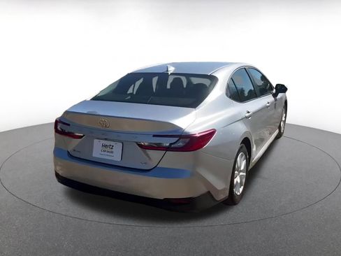 Used 2025 Toyota Camry LE image 14