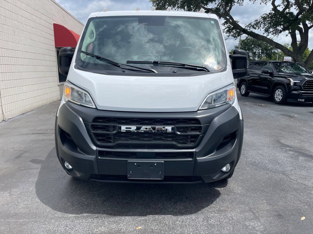 Used 2025 RAM ProMaster 2500 w/ Convenience Group FWD image 8