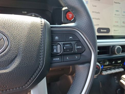 Used 2025 Toyota 4Runner TRD Sport Premium AWD/4WD image 22