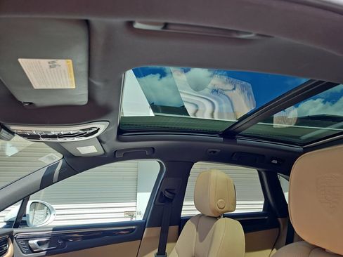 Certified 2023 Porsche Macan S AWD/4WD image 16
