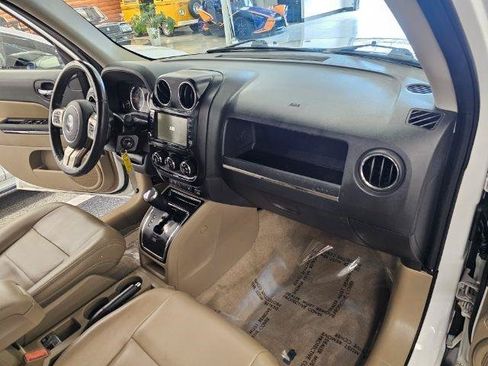 Used 2014 Jeep Patriot Limited w/ Sun/Sound Group AWD/4WD image 13