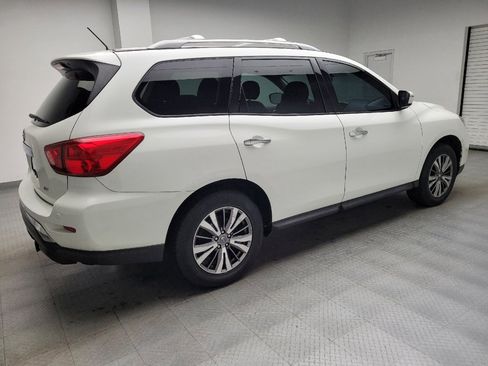 Used 2018 Nissan Pathfinder SV AWD/4WD image 10