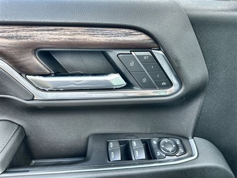 New 2026 GMC Sierra 1500 SLT image 22