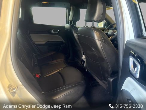 Used 2025 Jeep Compass Limited AWD/4WD image 11