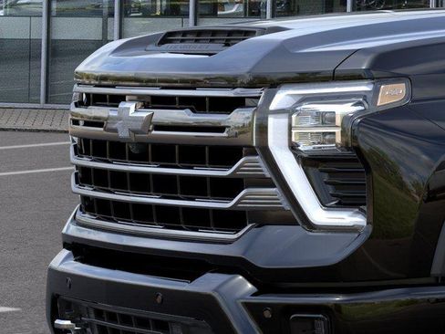 New 2026 Chevrolet Silverado 2500 High Country w/ High Country Premium Package AWD/4WD image 13