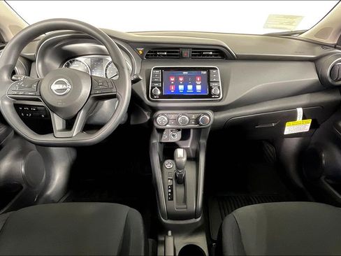 New 2025 Nissan Kicks Play S image 2