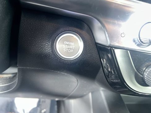 Certified 2022 Kia Telluride LX FWD image 16