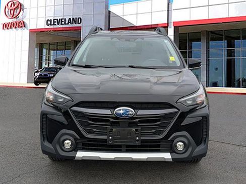 Used 2023 Subaru Outback Limited image 3