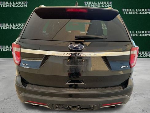 Used 2018 Ford Explorer XLT image 6