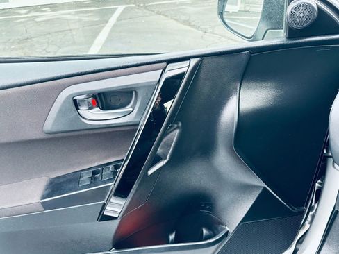 Used 2017 Toyota Corolla iM image 24