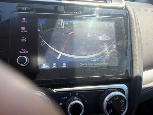 Used 2019 Honda Fit EX image 17
