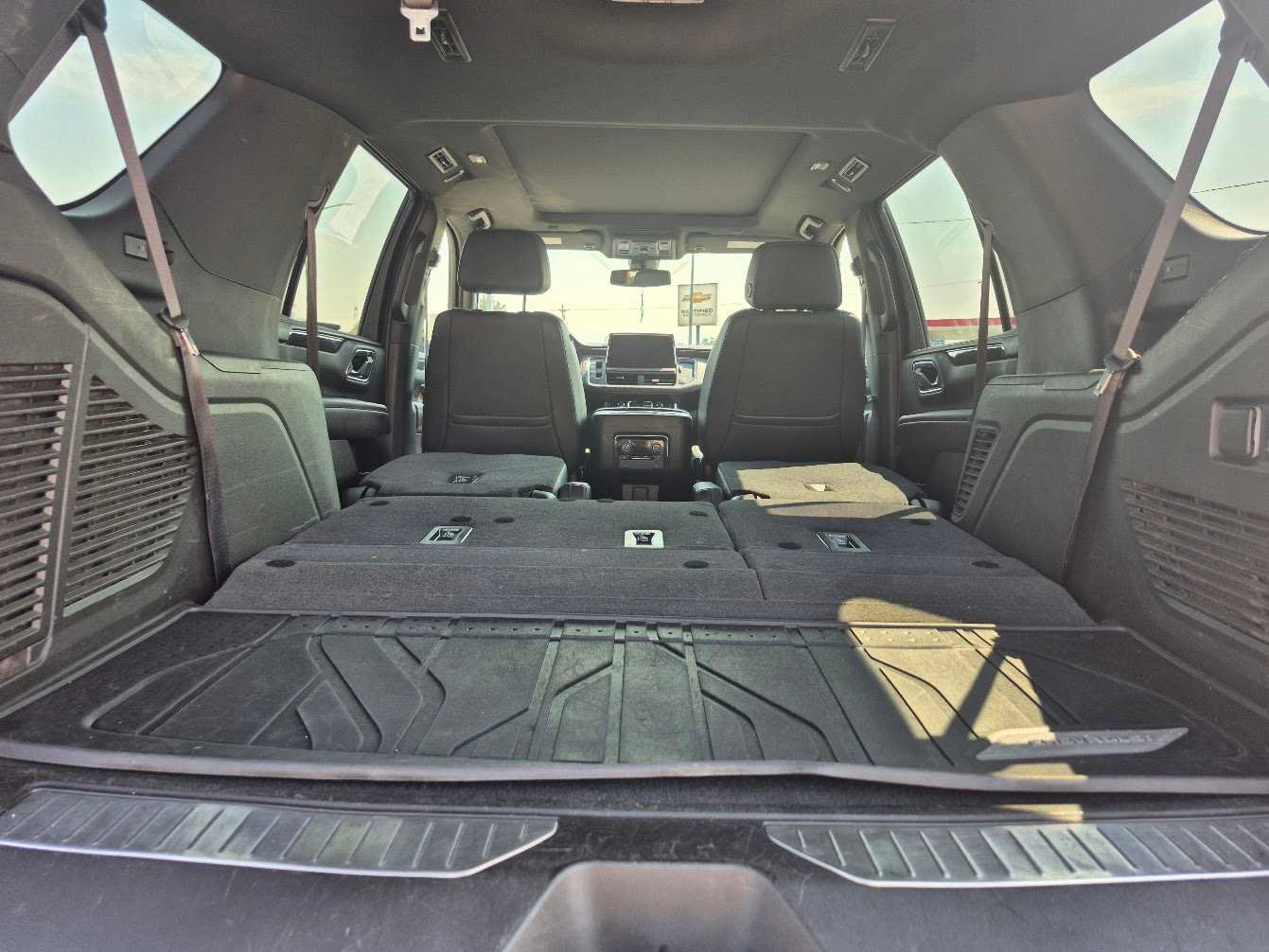 Used 2021 Chevrolet Tahoe RST w/ Luxury Package AWD/4WD image 8