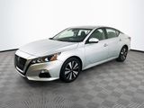 Used 2021 Nissan Altima 2.5 SV image 2