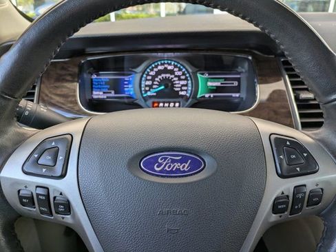 Used 2016 Ford Taurus Limited image 23