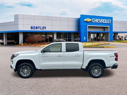 New 2025 Chevrolet Colorado LT w/ LT Convenience Package image 2