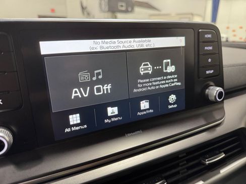 Used 2020 Kia Telluride LX AWD/4WD image 17
