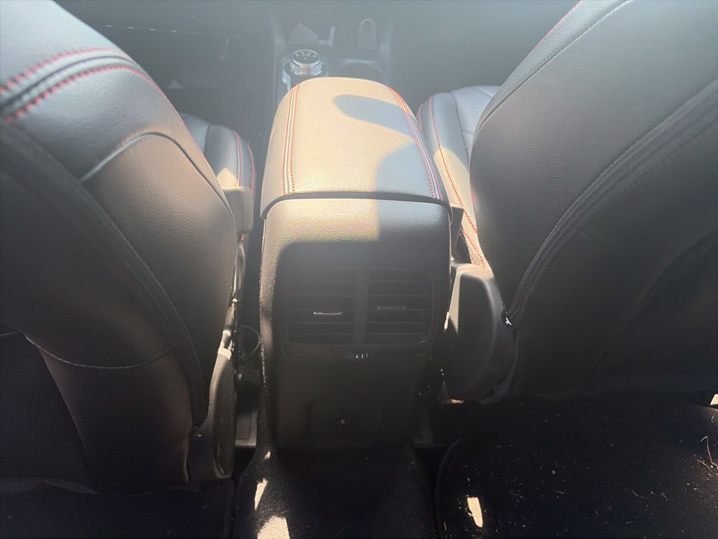 Used 2025 Ford Escape ST-Line Elite w/ Premium Technology Package AWD/4WD image 13