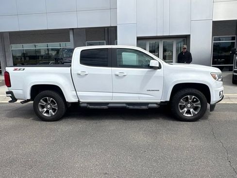 Used 2018 Chevrolet Colorado Z71 AWD/4WD image 5