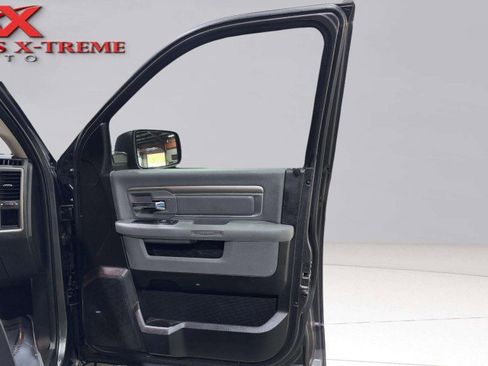 Used 2019 RAM 1500 Classic SLT image 46