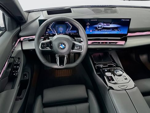 Used 2026 BMW 540i xDrive w/ M Sport Package AWD/4WD image 23