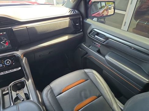 Used 2025 GMC Sierra 1500 AT4 w/ AT4 Premium Package AWD/4WD image 14