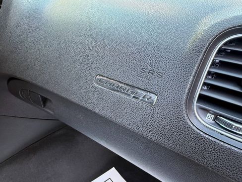 Used 2014 Dodge Charger SE RWD image 20