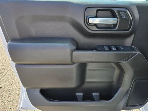 Used 2022 Chevrolet Silverado 1500 W/T w/ Trailering Package AWD/4WD image 9