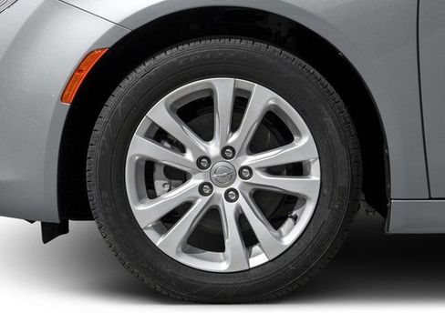 Used 2016 Chrysler 200 Limited Platinum w/ Comfort & Convenience Group image 14