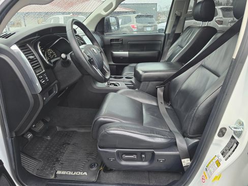 Used 2020 Toyota Sequoia TRD Sport w/ TRD Sport Premium Package image 50