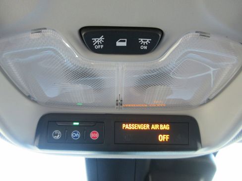 Certified 2024 Chevrolet TrailBlazer LT w/ Driver Confidence Package image 33