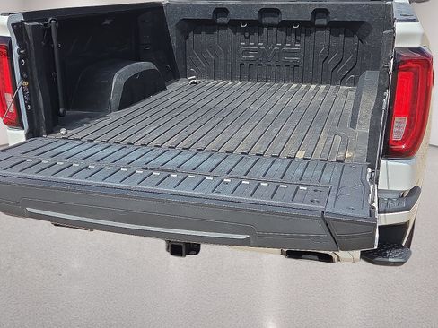 Used 2024 GMC Sierra 1500 Denali Ultimate AWD/4WD image 18