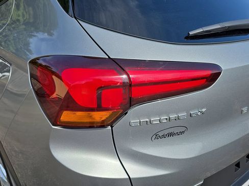 Certified 2024 Buick Encore GX Preferred w/ Comfort Package FWD image 33