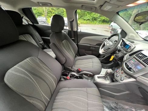 Used 2014 Chevrolet Sonic LT w/ Fun and Sun Package image 19