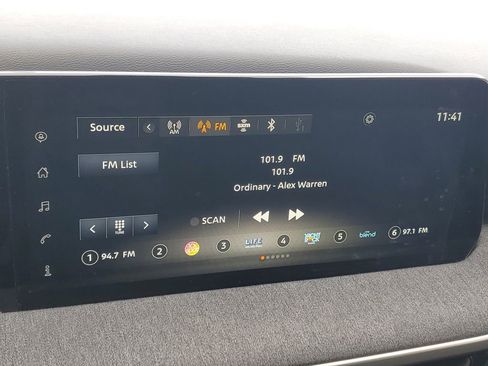 Used 2025 Nissan Kicks SV image 22