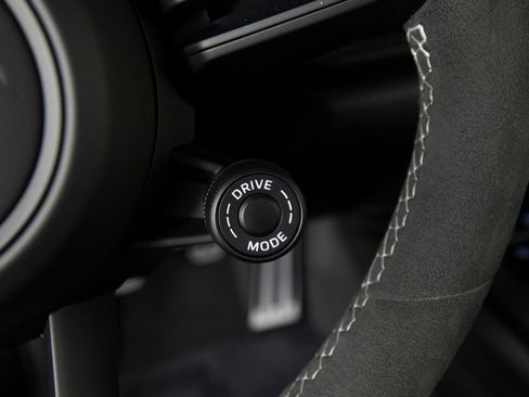 Used 2023 Porsche 911 GT3 RWD image 18