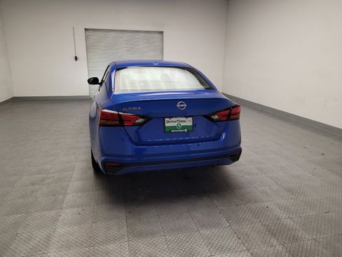 Used 2025 Nissan Altima 2.5 SV FWD image 6