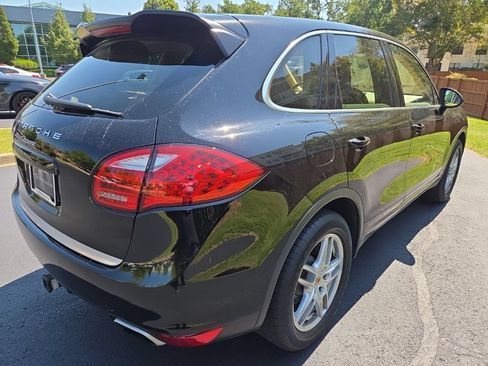 Used 2014 Porsche Cayenne AWD/4WD image 5