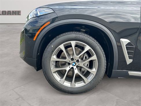 New 2026 BMW X5 xDrive40i w/ Climate Comfort Package image 14