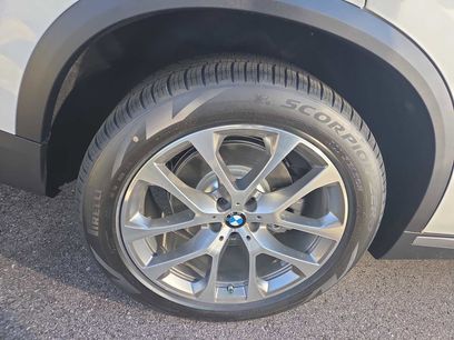 New 2026 BMW X5 xDrive40i w/ Climate Comfort Package