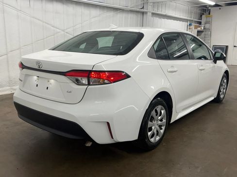 Used 2023 Toyota Corolla LE FWD image 5
