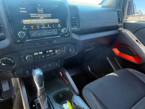 Used 2024 Nissan Frontier PRO-4X w/ Pro Convenience Package image 12