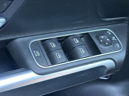 Certified 2023 Mercedes-Benz GLB 250 White image 14