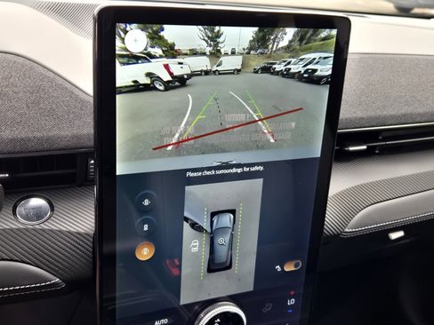 New 2026 Ford Mustang Mach-E Premium image 9